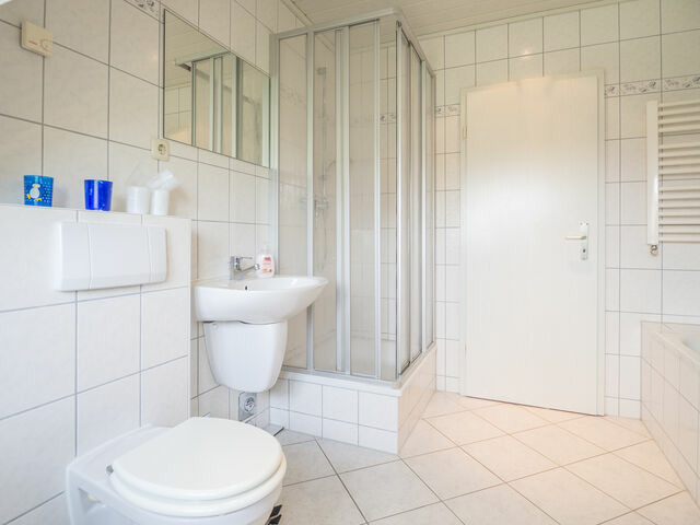 Ferienwohnung in Wiek - Kapit&auml;nshaus Kittler - Sehnsucht - FeWo 1.OG - DG - Bild 17