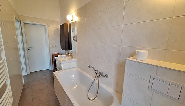 Ferienwohnung in Heringsdorf - Anna**** Whg2 BRINKMANNHAUS 4-Sterne - viel Platz strandnah Sauna Terrasse Grill - Bild 11